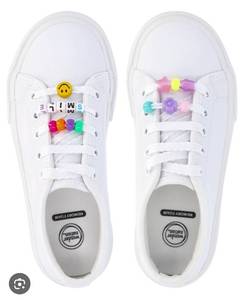 lot 15145 image: Wonder Nation Girls White Canvas Sneakers with Colorful Charms -Size 5