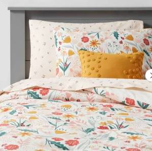 lot 15174 image: In the Garden Kids Bedding Set with Sheets - Pillowfort  Floral Comforter, OEKO-TEX Certified, 8-Piece Set (Twin Size)