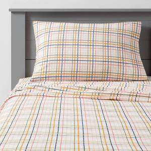 lot 15232 image: Plaid Print Cotton Kids Sheet Set - Pillowfort (Twin)