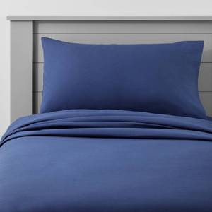 lot 15277 image: Full Solid Cotton Kids Sheet Set Navy - Pillowfort 4-Piece Sheet Set (Full)