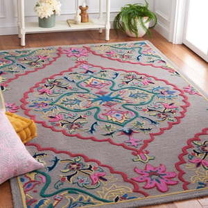 SAFAVIEH Bellagio Rio Floral Wool Area Rug  Dark Gray/Multi  4 x 6 - Retail: $175
