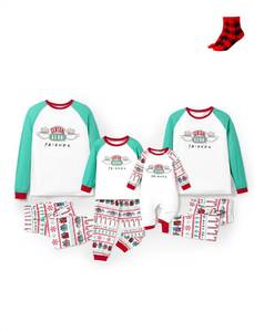 lot 32435 image: WARNER BROS Christmas Vacation Green Holiday Family Matching Pajamas Snowflake and Christmas Tree Print Mommy and Me Xmas Pjs XL&nbsp