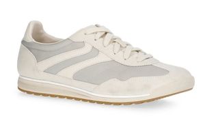 lot 13861 image: No Boundaries Retro Lace-Up Sneakers, Womens Size -11