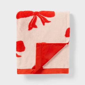 lot 15304 image: Patisserie Bow Kids Chenille Throw Blanket Pink - Pillowfort