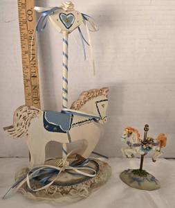 lot 138 image: Decorative Carousel Horse Collection