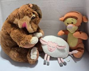 lot 175 image: Land Before Time Littlefoot Dinosaur Plush Stuffed Gund 1988, Tigger plush rattle and a little Sheep