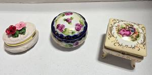 lot 190 image: Collection of Decorative Porcelain Trinket Boxes