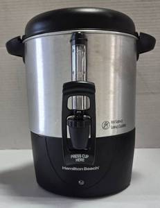 lot 209 image: Hamilton Beach 40 Cup Coffee Maker