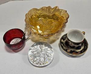 lot 300 image: Mixed Collection of Glass and Porcelain Tableware