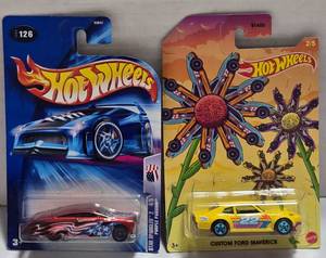 lot 305 image: (2) Collectable Hot Wheels 164 Scale Die-Cast Vehicles