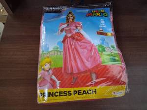 lot 5461 image: Disguise Womens Elevated Super Mario Bros  Princess Peach Costume - Large 12-14