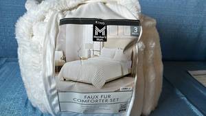 lot 2012 image: Members Mark Faux Fur Comforter Set. Size King. Color White.