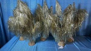 lot 2096 image: Lot Of 5 26 Pre-Lit Tinsel Tree.