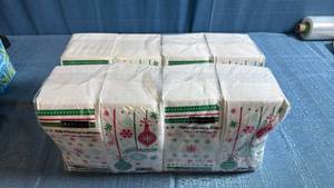 lot 8017 image: Artstyle Holiday Napkins Bundle - 400 Count