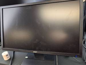 lot 3334 image: Acer V246HL LCD Monitor