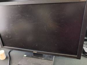 lot 3336 image: Acer V246HQL LCD Monitor