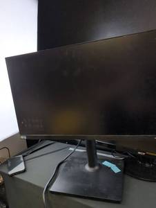 lot 3346 image: Samsung F24T452 24-inch Display Monitor- needs power cord