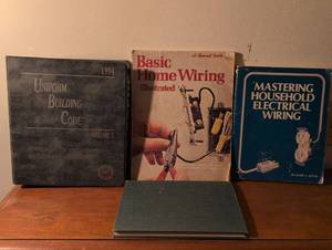 lot 101 image: Home Improvement Reference Book Collection