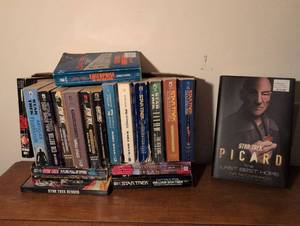 lot 109 image: Star Trek Book Collection - 20 Novel Bundle