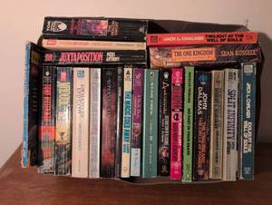 lot 112 image: 1980s-90s Science Fiction & Fantasy Paperback Book Collection