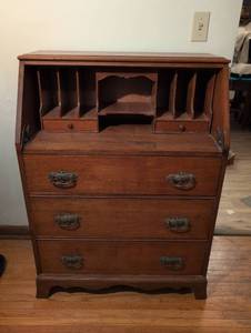 lot 117 image: Traditional Oak Drop Front Secretary Desk