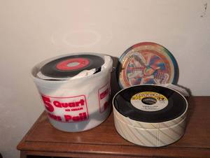 lot 122 image: The Beatles - Nobodys Child 45 RPM ATCO Records Single