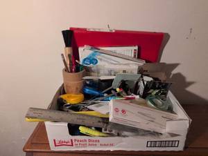 lot 134 image: Office Supply Organization Set