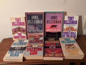 lot 167 image: Tony & Anne Hillerman Mystery Collection - 10 Book Set