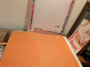 lot 180 image: Ghostline Neat Posters Quick & Easy Grid Paper