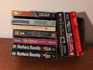 lot 169 image: Fantasy and Mystery Paperback Book Collection