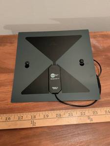 lot 171 image: ClearTV Model X-71 Indoor HDTV Antenna