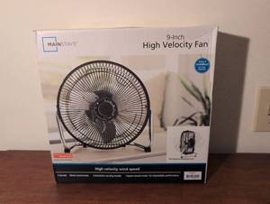 lot 260 image: Mainstays 9-Inch High Velocity Desk Fan