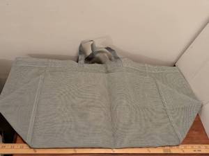 lot 198 image: Gray Canvas Tote Bag