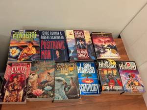 lot 209 image: Classic Science Fiction & Fantasy Book Collection