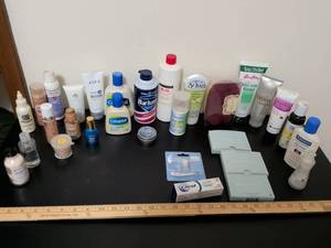 lot 298 image: Premium Beauty and Skincare Product Lot