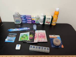 lot 306 image: Personal Care and Health Bundle