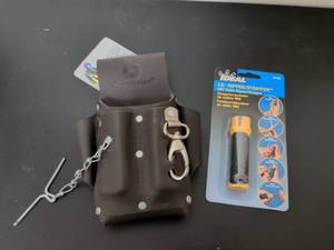 lot 335 image: Ideal Lil Ripper Cable Stripper & Southwire Tool Pouch Set