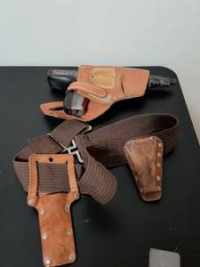 lot 337 image: Hilti DX350 Tool Belt and Holster Set