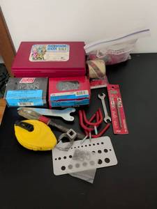lot 338 image: Mixed Hardware and Tool Lot with School Box