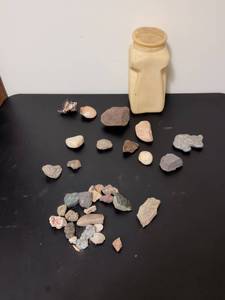 lot 342 image: Mixed Stone and Shell Collection