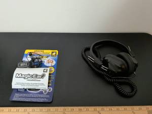lot 343 image: Magic Ear Personal Sound Amplification Headphones