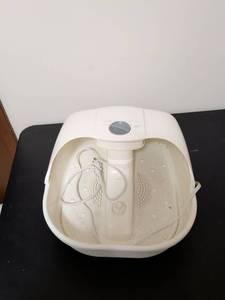 lot 387 image: Foot Spa Bath Massager with Heat and Bubbles