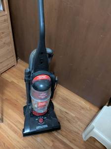 lot 396 image: Bissell Powerforce Helix Turbo Vacuum Cleaner