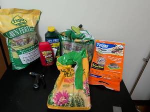 lot 400 image: Garden Care Bundle with Fertilizer and Pest Control