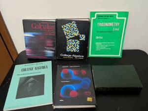 lot 414 image: College Math Textbook Collection - 5 Book Set