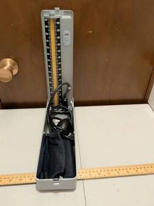 lot 462 image: ACCOSON Mercury Sphygmomanometer Blood Pressure Monitor