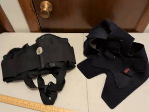 lot 471 image: ACE Brand Professional Neoprene Knee Brace