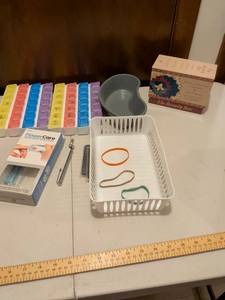 lot 490 image: Lindo FingerCare Massage System with Remedy Box Set
