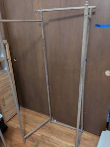lot 424 image: Vintage Tri-fold changing screen needs work