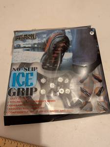 lot 520 image: Hot Headz No-Slip Ice Grip Shoe Cleats - Size M